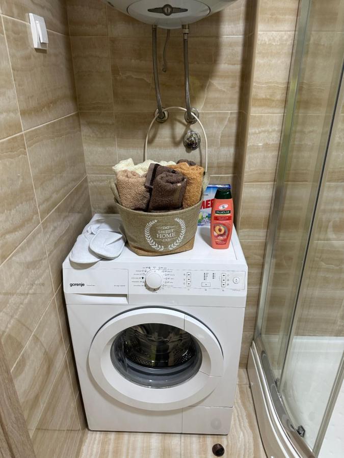 Kropa Apartman ポドゴリツァ エクステリア 写真